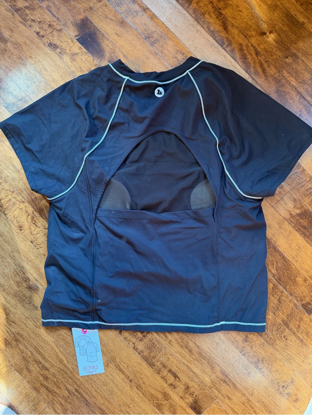 Nwt Seniq Oasis Black Short Sleeve Tee — image 3 of 5